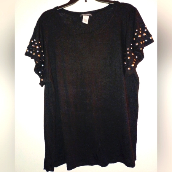 Stylish Stud Sleeved Black Pullover - Picture 1 of 4